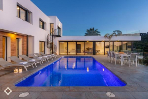 Villa Sea Happiness by Abahana Luxe